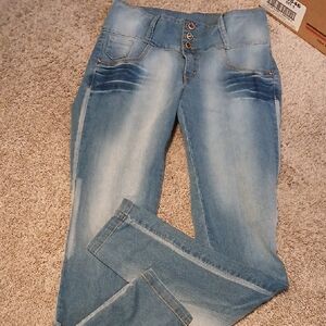 Maripily Rivera Puerto Rican Stylish Blue Skinny Jeans for Women